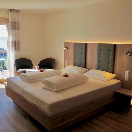 بيت ضيافة Haus Eva 3*