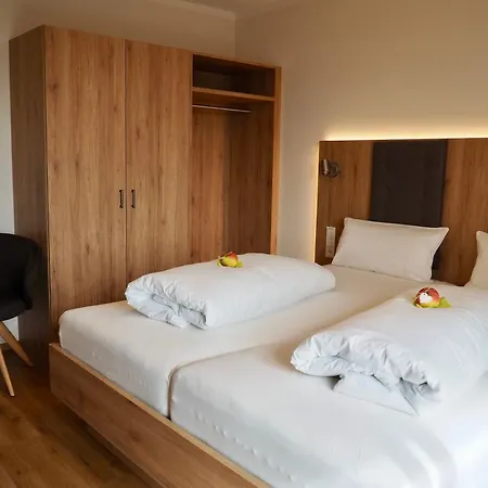 Eva Πανσιόν Hagnau